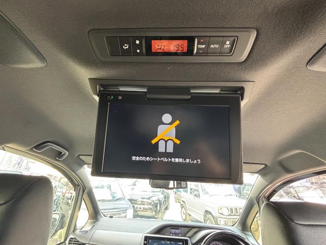 エスクァイア Ｇｉ　プレミアムパッケージ　ブラックテーラード　４ＷＤ　純正９型ＳＤナビ　フルセグ　ＤＶＤ　Ｂｌｕｅｔｏｏｔｈ　バックカメラ　後席フリップダウンモニター　セーフティーセンス　両側パワースライドドア　シートヒーター　ＬＥＤライト　スマートキー（23枚目）