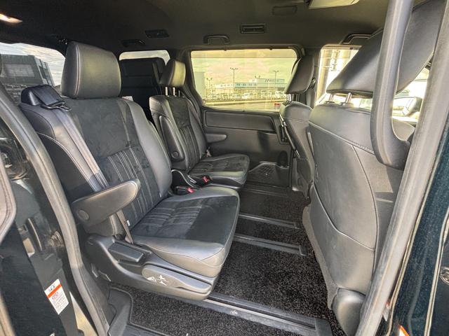 エスクァイア Ｇｉ　プレミアムパッケージ　ブラックテーラード　４ＷＤ　純正９型ＳＤナビ　フルセグ　ＤＶＤ　Ｂｌｕｅｔｏｏｔｈ　バックカメラ　後席フリップダウンモニター　セーフティーセンス　両側パワースライドドア　シートヒーター　ＬＥＤライト　スマートキー（24枚目）