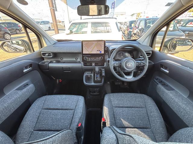 シエンタ ハイブリッドZ 4WD 純正10型ディスプレイオーディオ ナビ フルセグ パノラミックビューモニター セーフティーセンス 寒冷地仕様 アドバンスドパーク 両側パワースライドドア LEDライト スマートキー(10枚目)