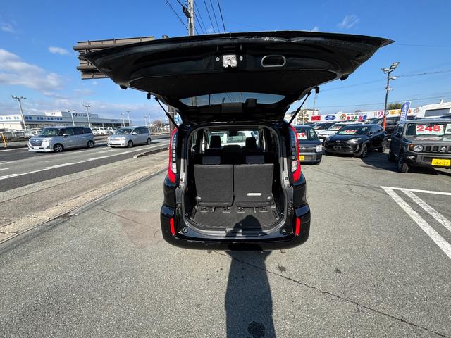 シエンタ ハイブリッドZ 4WD 純正10型ディスプレイオーディオ ナビ フルセグ パノラミックビューモニター セーフティーセンス 寒冷地仕様 アドバンスドパーク 両側パワースライドドア LEDライト スマートキー(31枚目)