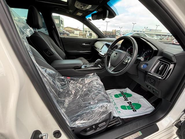 クラウンハイブリッド ＲＳアドバンス　Ｆｏｕｒ　４ＷＤ　純正メモリーナビ　フルセグ　ＤＶＤ　Ｂｌｕｅｔｏｏｔｈ　バックカメラ　セーフティーセンス　寒冷地仕様　サンルーフ　ハーフレザーシート　シートヒーター　ステアリングヒーター　ＬＥＤライト（26枚目）
