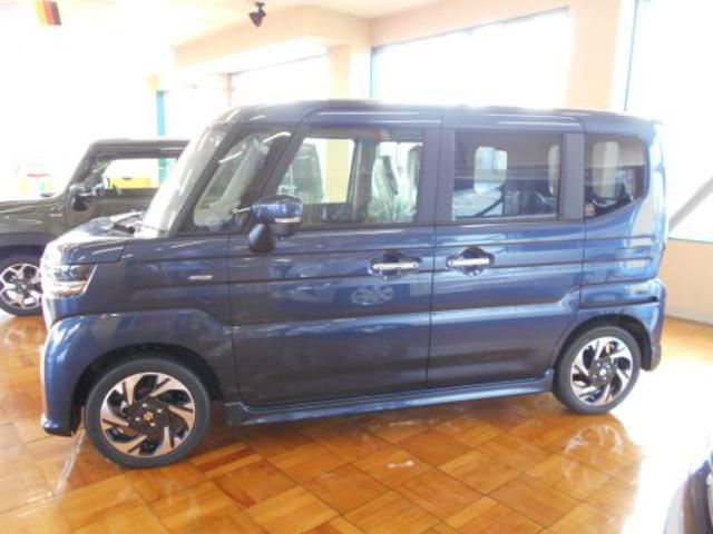 スペーシアカスタム ハイブリッドＸＳ　４ＷＤ　全方位カメラ　両側電動スライドドア　９インチナビＴＶ　オートクルーズコントロール　レーンアシスト　衝突被害軽減システム　アルミ　ＬＥＤ　スマートキー　アイドリングストップ（18枚目）