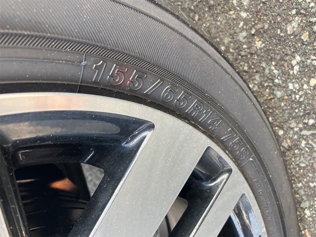 ルーミー カスタムG 4WD ETC バックカメラ ナビ フルセグTV DVD Bluetooth 両側電動スライドドア クリアランスソナー レーダークルコン 衝突被害軽減システム 純正アルミ オートライト LEDランプ(28枚目)