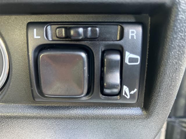 ジムニー ＸＬ　４ＷＤ　届出済未使用車　５速マニュアル　クリアランスソナー　レーンアシスト　衝突被害軽減システム　オートライト　スマートキー　アイドリングストップ　電動格納ミラー　シートヒーター　盗難防止システム（11枚目）