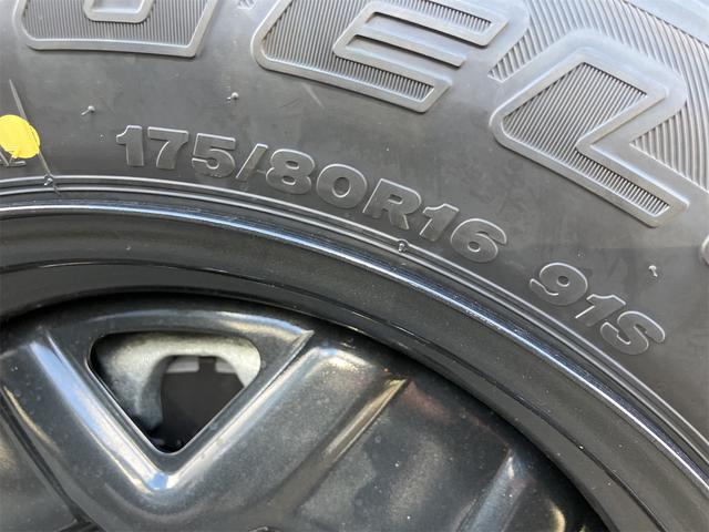 ジムニー ＸＬ　４ＷＤ　届出済未使用車　５速マニュアル　クリアランスソナー　レーンアシスト　衝突被害軽減システム　オートライト　スマートキー　アイドリングストップ　電動格納ミラー　シートヒーター　盗難防止システム（20枚目）