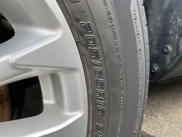 ヤリスクロス Ｇ　４ＷＤ　８インチ純正ディスプレイオーディオ　ナビ　フルセグＴＶ　Ｂｌｕｅｔｏｏｔｈ　バックモニター　ＥＴＣ　衝突軽減装置　レーダークルコン　寒冷地仕様　ミラーヒーター　オートハイビーム　１６ＡＷ（19枚目）