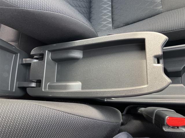 ヤリスクロス Ｇ　４ＷＤ　８インチ純正ディスプレイオーディオ　ナビ　フルセグＴＶ　Ｂｌｕｅｔｏｏｔｈ　バックモニター　ＥＴＣ　衝突軽減装置　レーダークルコン　寒冷地仕様　ミラーヒーター　オートハイビーム　１６ＡＷ（38枚目）