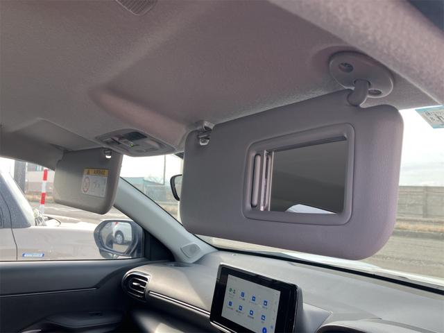 ヤリスクロス Ｇ　４ＷＤ　８インチ純正ディスプレイオーディオ　ナビ　フルセグＴＶ　Ｂｌｕｅｔｏｏｔｈ　バックモニター　ＥＴＣ　衝突軽減装置　レーダークルコン　寒冷地仕様　ミラーヒーター　オートハイビーム　１６ＡＷ（41枚目）