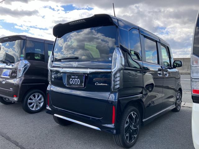 Ｎ－ＢＯＸカスタム ＥＸターボ　４ＷＤ　ホンダセンシング　純正８インチナビ　フルセグＴＶ　ＤＶＤ　Ｂｌｕｅｔｏｏｔｈ　バックカメラ　リモコンエンジンスターター　ＥＴＣ　ドラレコ前後　ヒーター付ハーフレザーシート　両側電動スライドドア（4枚目）