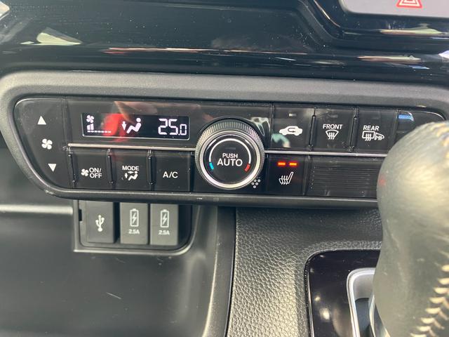 Ｎ－ＢＯＸカスタム ＥＸターボ　４ＷＤ　ホンダセンシング　純正８インチナビ　フルセグＴＶ　ＤＶＤ　Ｂｌｕｅｔｏｏｔｈ　バックカメラ　リモコンエンジンスターター　ＥＴＣ　ドラレコ前後　ヒーター付ハーフレザーシート　両側電動スライドドア（18枚目）