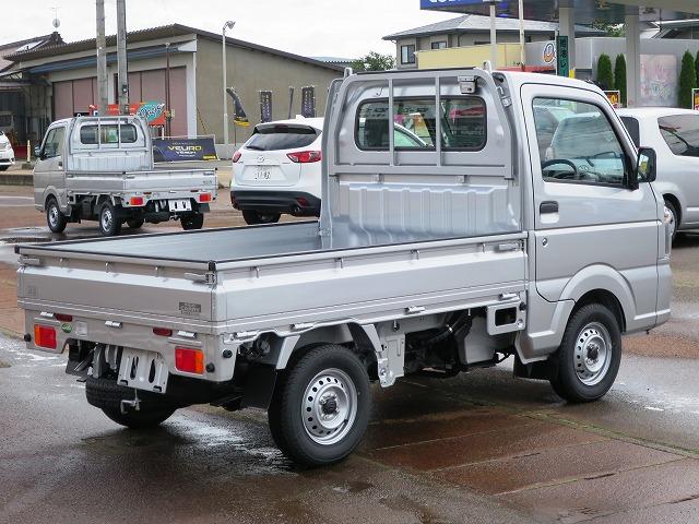 KCエアコン・パワステ農繁仕様 5MT 届出済未使用車(3枚目)