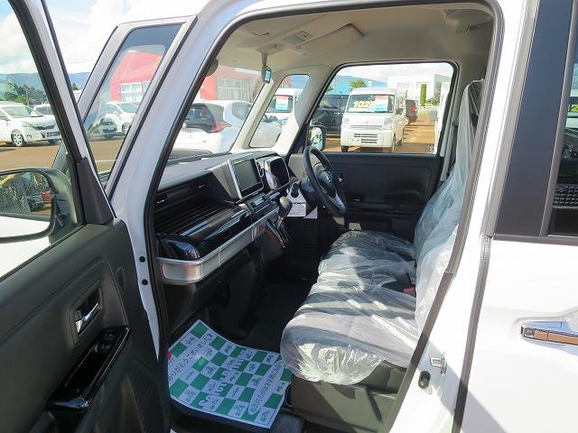 ハイブリッドXS 4WD 衝突安全 両電動スライド プッシュスタート ヘッドアップディスプレー オートクルーズ オートライト・エアコン 届出済未使用車(6枚目)