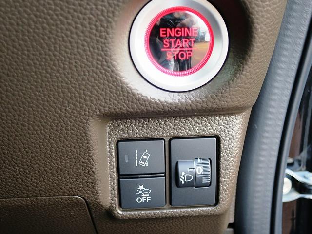 L 4WD 電動スライドドア プッシュスタート 衝突安全 オートクルーズ ベンチシート オートライト・エアコン 届出済未使用車(14枚目)