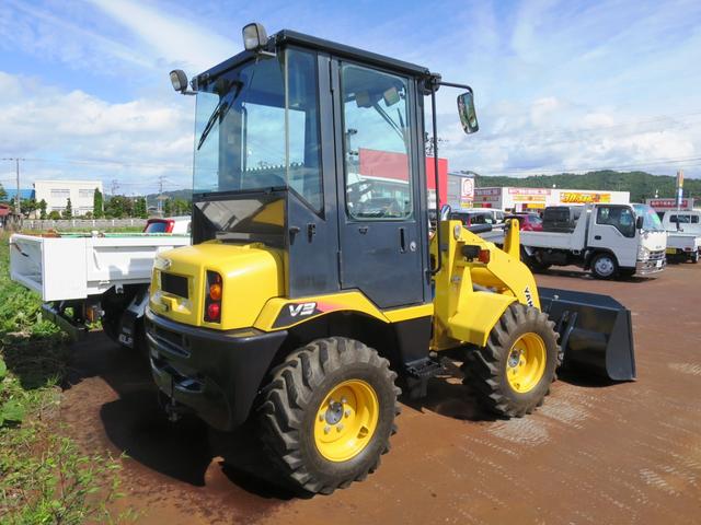 日本 ヤンマー ミニホイールローダー V3-6 H27年式(3枚目)