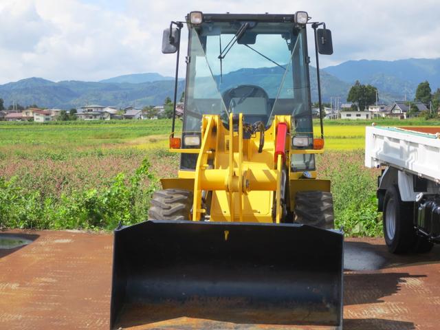 日本 ヤンマー ミニホイールローダー V3-6 H27年式(6枚目)