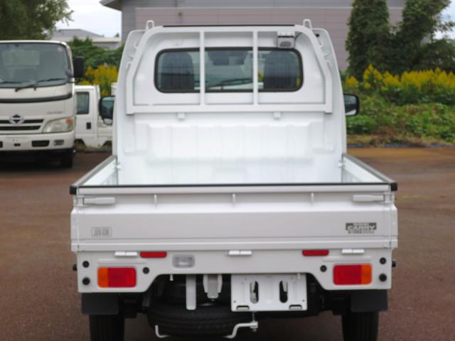 キャリイトラック KCエアコン・パワステ 4WD 衝突安全 ソナー オートライト キーレス 5MT 届出済未使用車(4枚目)