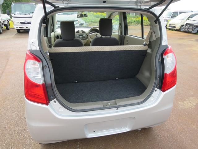アルト F 4WD フロアCVT CD キーレス ABS エアコン アルミホイール(8枚目)