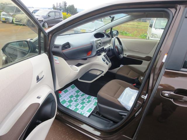 シエンタ Ｇ　両電動スライドドア　オートエアコン・ライト　３列シート　６人乗り　プッシュスタート　シートヒーター（6枚目）