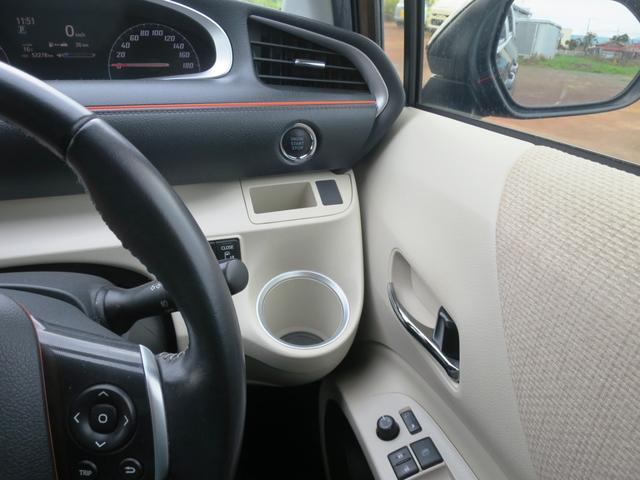 シエンタ Ｇ　両電動スライドドア　オートエアコン・ライト　３列シート　６人乗り　プッシュスタート　シートヒーター（23枚目）