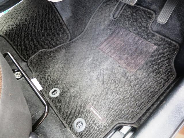 シエンタ Ｇ　両電動スライドドア　オートエアコン・ライト　３列シート　６人乗り　プッシュスタート　シートヒーター（24枚目）