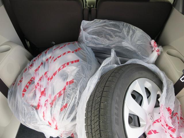 シエンタ Ｇ　両電動スライドドア　オートエアコン・ライト　３列シート　６人乗り　プッシュスタート　シートヒーター（26枚目）