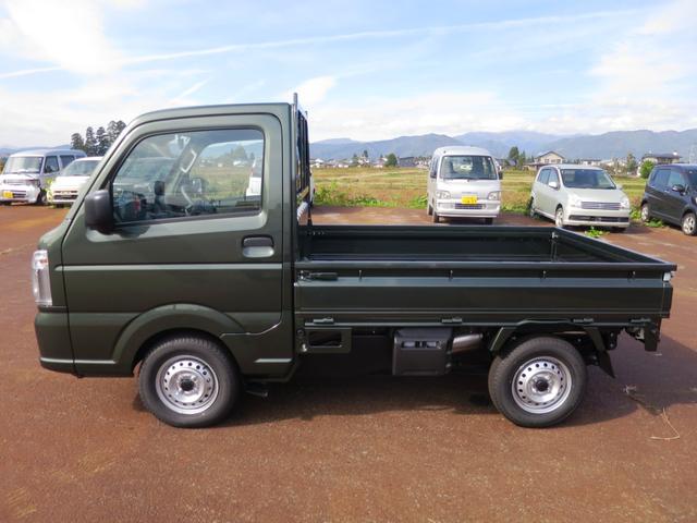 キャリイトラック KCエアコン・パワステ 4WD キーレス 衝突安全 レーン監視 ソナー エアコン 届出済未使用車(5枚目)