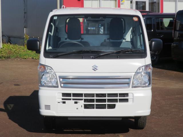 キャリイトラック ＫＣエアコン・パワステ　４ＷＤ　フロア５ＭＴ　衝突安全　ソナー　キーレスエントリー　ＡＢＳ　届出済未使用車（2枚目）