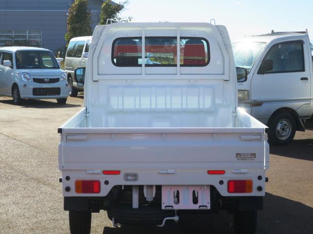 キャリイトラック ＫＣエアコン・パワステ　４ＷＤ　フロア５ＭＴ　衝突安全　ソナー　キーレスエントリー　ＡＢＳ　届出済未使用車（4枚目）