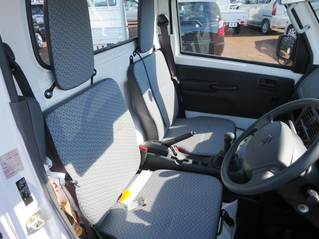 キャリイトラック ＫＣエアコン・パワステ　４ＷＤ　フロア５ＭＴ　衝突安全　ソナー　キーレスエントリー　ＡＢＳ　届出済未使用車（8枚目）