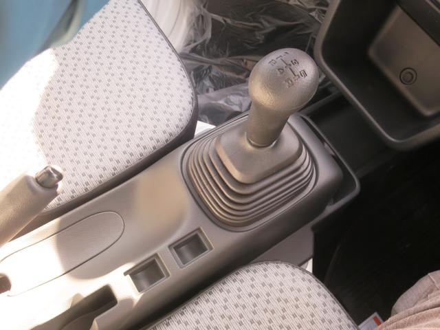 キャリイトラック ＫＣエアコン・パワステ　４ＷＤ　フロア５ＭＴ　衝突安全　ソナー　キーレスエントリー　ＡＢＳ　届出済未使用車（14枚目）