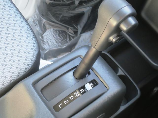 キャリイトラック ＫＣエアコン・パワステ　４ＷＤ　フロア４ＡＴ　キーレスエントリー　衝突安全　ソナー　オートライト　ＡＢＳ　届出済未使用車（14枚目）