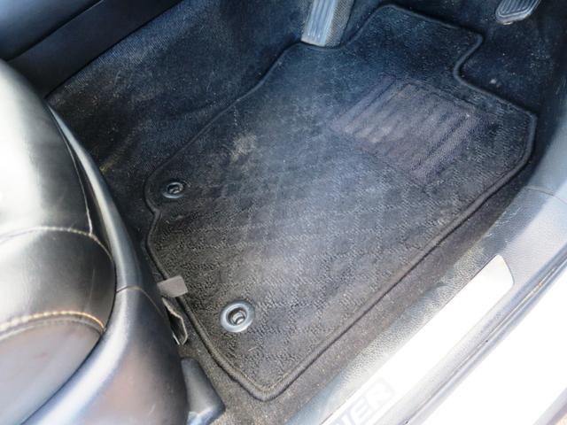 ハリアー エレガンス　４ＷＤ　ナビ　バックカメラ　プッシュスタート　オートエアコン・ライト　レザーシート・ハンドル（22枚目）