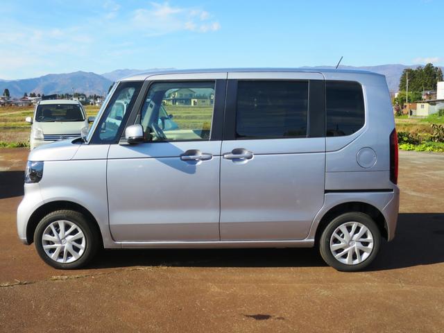 N-BOX ファッションスタイル 4WD ナビ バックカメラ オートエアコン・ライト 車間制御オートクルーズ 電動パーキング 衝突安全(5枚目)