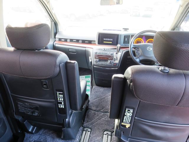 エルグランド ハイウェイスター　４ＷＤ　インパネ５ＡＴ　両電動スライド　３列シート８人乗り　ナビ　サンルーフ　後部席モニター　ＥＴＣ　オートエアコン・ライト（11枚目）