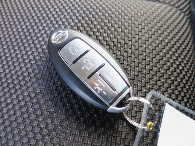 エルグランド ハイウェイスター　４ＷＤ　インパネ５ＡＴ　両電動スライド　３列シート８人乗り　ナビ　サンルーフ　後部席モニター　ＥＴＣ　オートエアコン・ライト（24枚目）