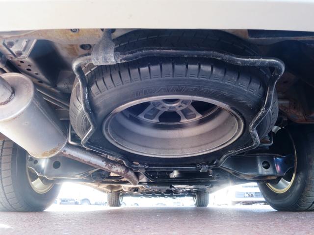 エルグランド ハイウェイスター　４ＷＤ　インパネ５ＡＴ　両電動スライド　３列シート８人乗り　ナビ　サンルーフ　後部席モニター　ＥＴＣ　オートエアコン・ライト（28枚目）