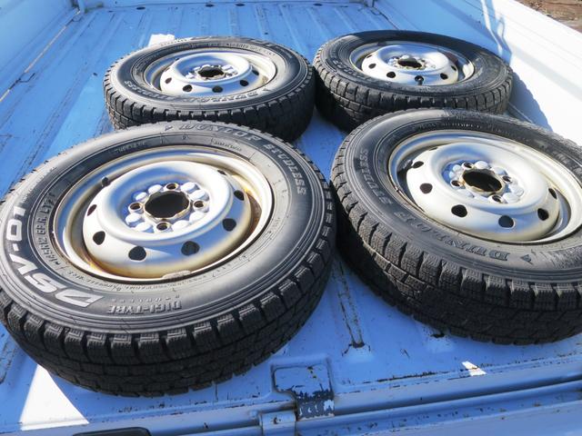 キャリイトラック ＫＣ　４ＷＤ　フロア５ＭＴ（18枚目）