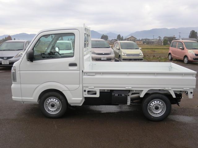 キャリイトラック KCエアコン・パワステ 4WD 5MT キーレス 衝突安全 ソナー オートライト 届出済未使用車(5枚目)