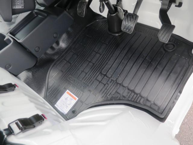 キャリイトラック KCエアコン・パワステ 4WD 5MT キーレス 衝突安全 ソナー オートライト 届出済未使用車(17枚目)