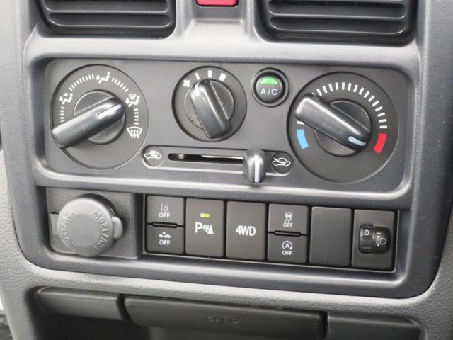 キャリイトラック ＫＣエアコン・パワステ　４ＷＤ　４ＡＴ　キーレス　衝突安全　ソナー　オートライト　届出済未使用車（12枚目）