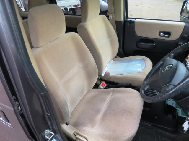 バモス Ｌ　４ＷＤ　フロア５ＭＴ　ＣＤ　両側スライドドア（11枚目）