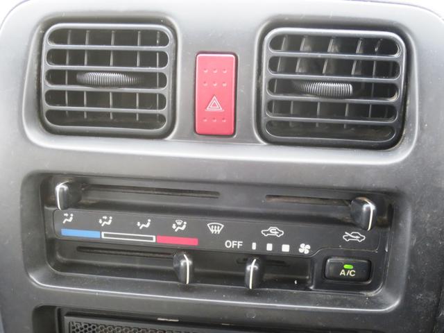 キャリイトラック ＦＣ　４ＷＤ　フロア５ＭＴ　エアコン　パワステ（12枚目）