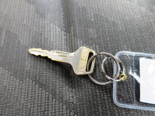 キャリイトラック ＦＣ　４ＷＤ　フロア５ＭＴ　エアコン　パワステ（15枚目）