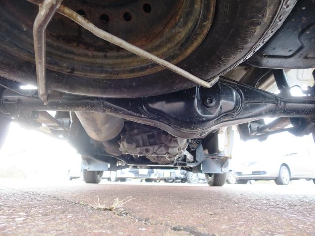 キャリイトラック ＦＣ　４ＷＤ　フロア５ＭＴ　エアコン　パワステ（18枚目）