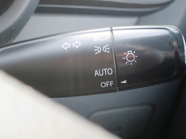 ソリオ Ｘ　４ＷＤ　ナビ　プッシュスタート　電動スライド　オートエアコン・ライト　シートヒーター（20枚目）