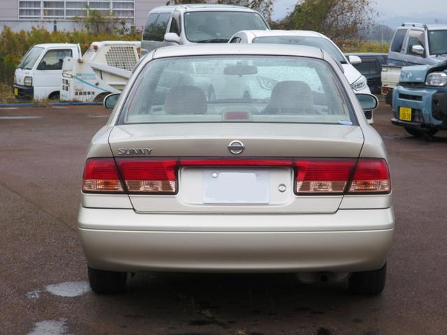 サニー EXサルーン 2WD フロア4AT キーレス カセットデッキ(4枚目)