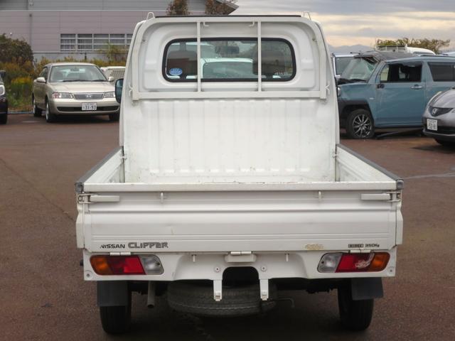 クリッパートラック ＤＸ　４ＷＤ　フロア５ＭＴ　パワステ　エアバッグ１（4枚目）