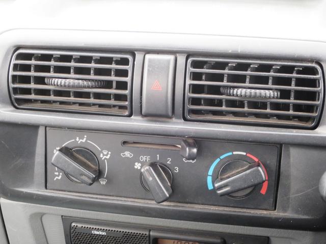 クリッパートラック ＤＸ　４ＷＤ　フロア５ＭＴ　パワステ　エアバッグ１（11枚目）