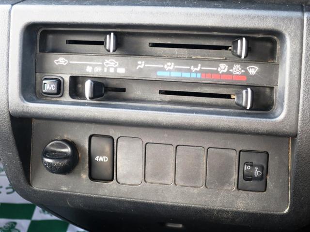 サンバートラック ＴＢ　４ＷＤ　フロア５ＭＴ　エアコンパワステ（13枚目）