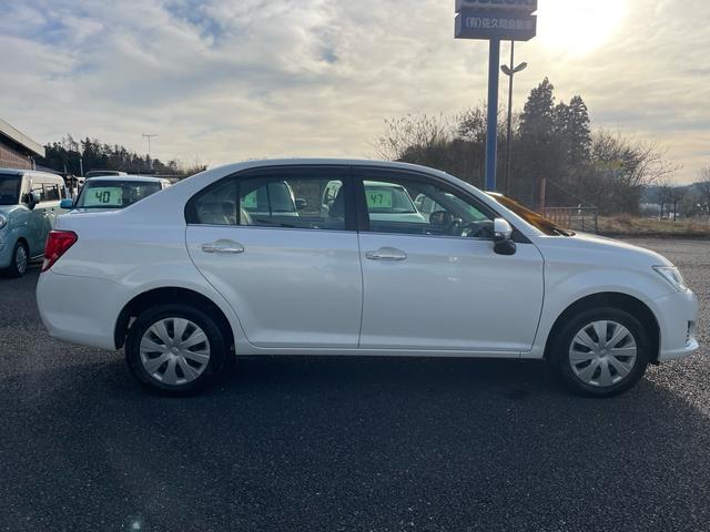 カローラアクシオ １．５Ｇ　４ＷＤ　ナビ　バックカメラ　ＥＴＣ（5枚目）